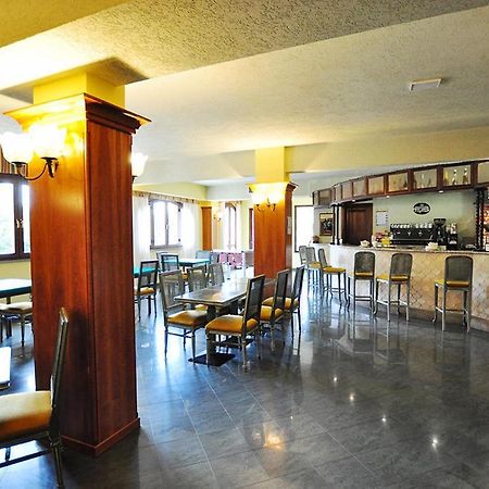 Leo Hotel Leonessa Zewnętrze zdjęcie