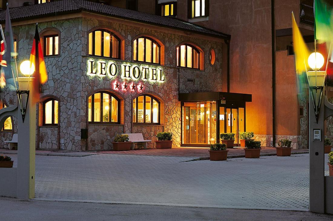 Leo Hotel Leonessa Zewnętrze zdjęcie